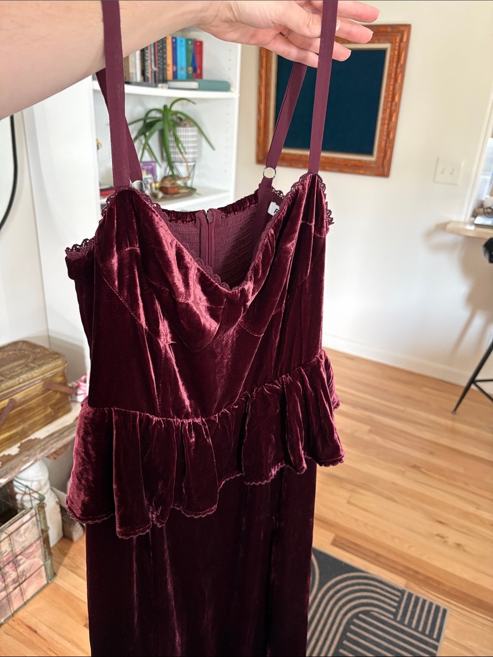 Reformation Felda Velvet Dress in Prune - Picture 4 of 5